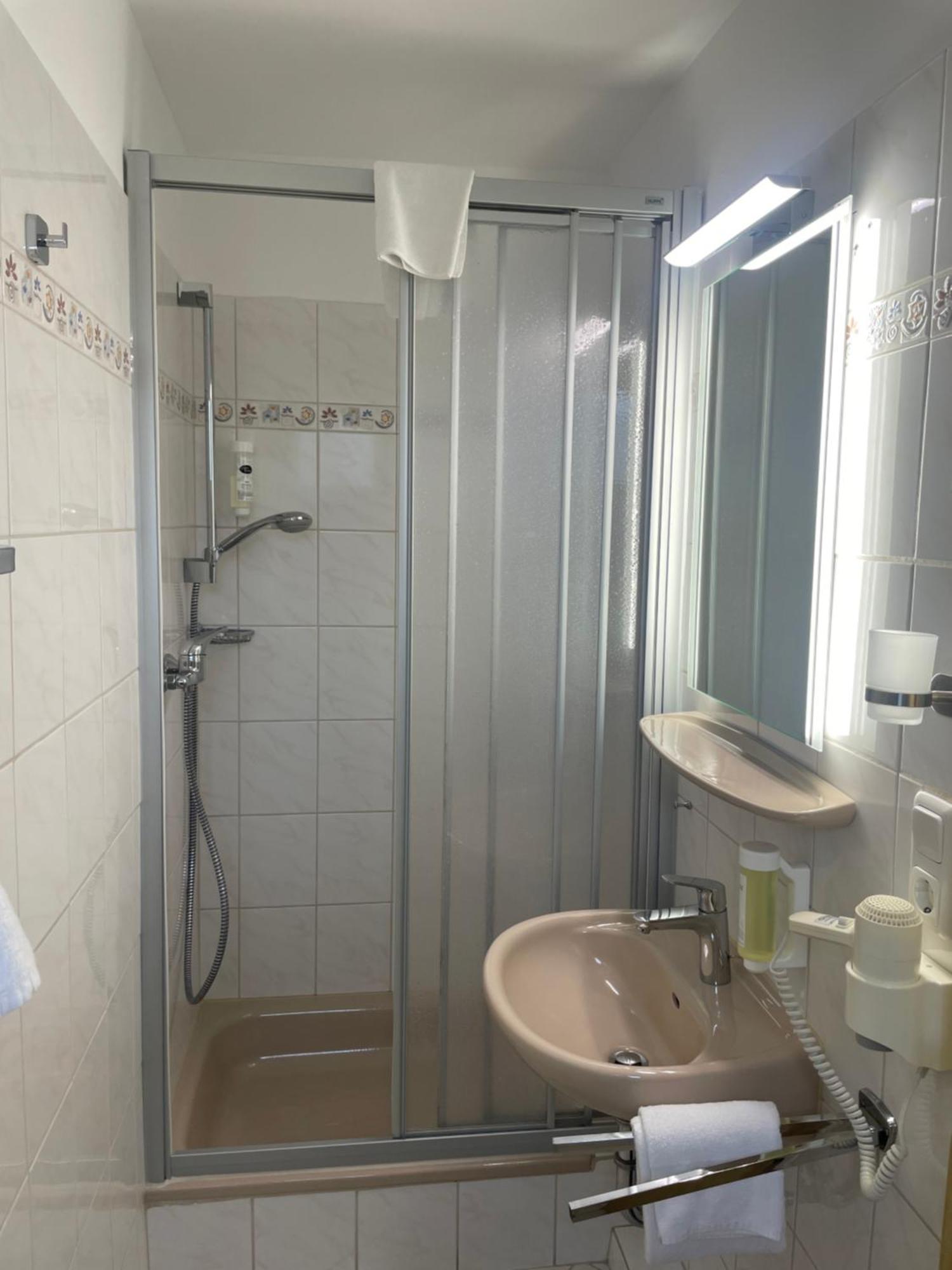 Dat Luette Heidehotel Funk - Garni Bispingen Bagian luar foto